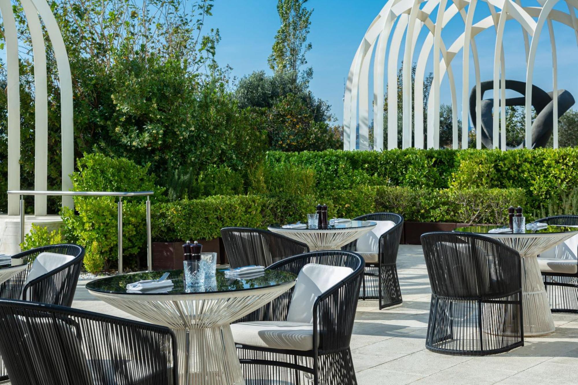 Baku Marriott Hotel Boulevard Екстериор снимка The Terrace