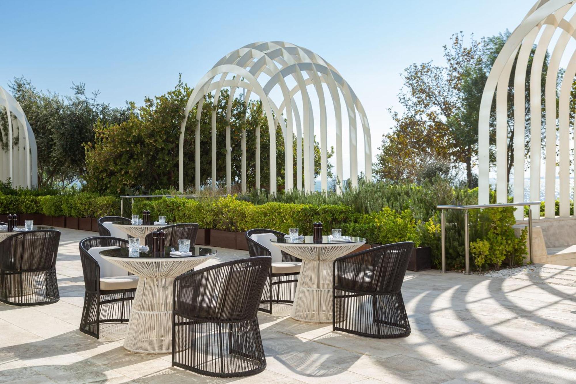 Baku Marriott Hotel Boulevard Екстериор снимка The Terrace