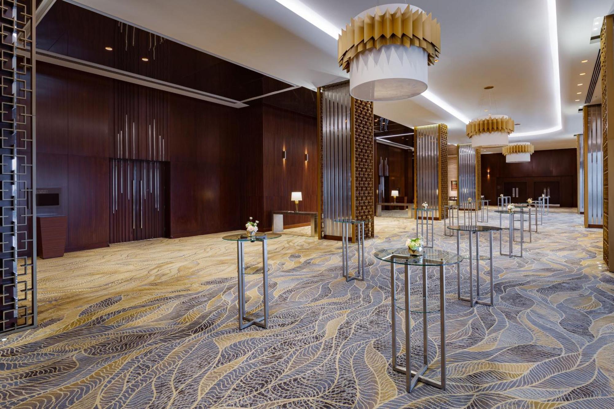 Baku Marriott Hotel Boulevard Екстериор снимка The Westin Convention Center