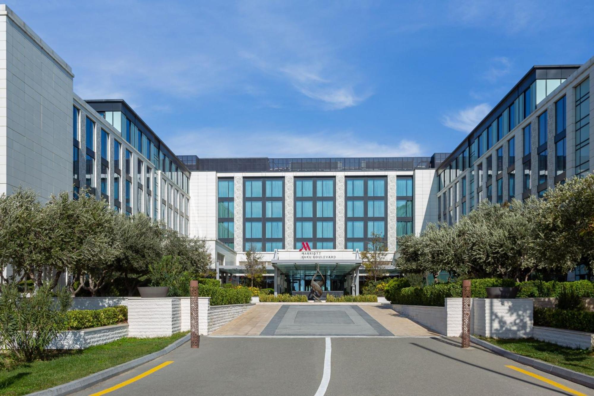 Baku Marriott Hotel Boulevard Екстериор снимка The Westin San Francisco Airport